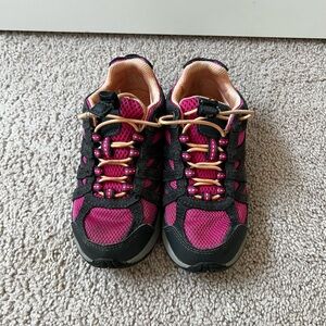 Columbia Girl shoes size 11